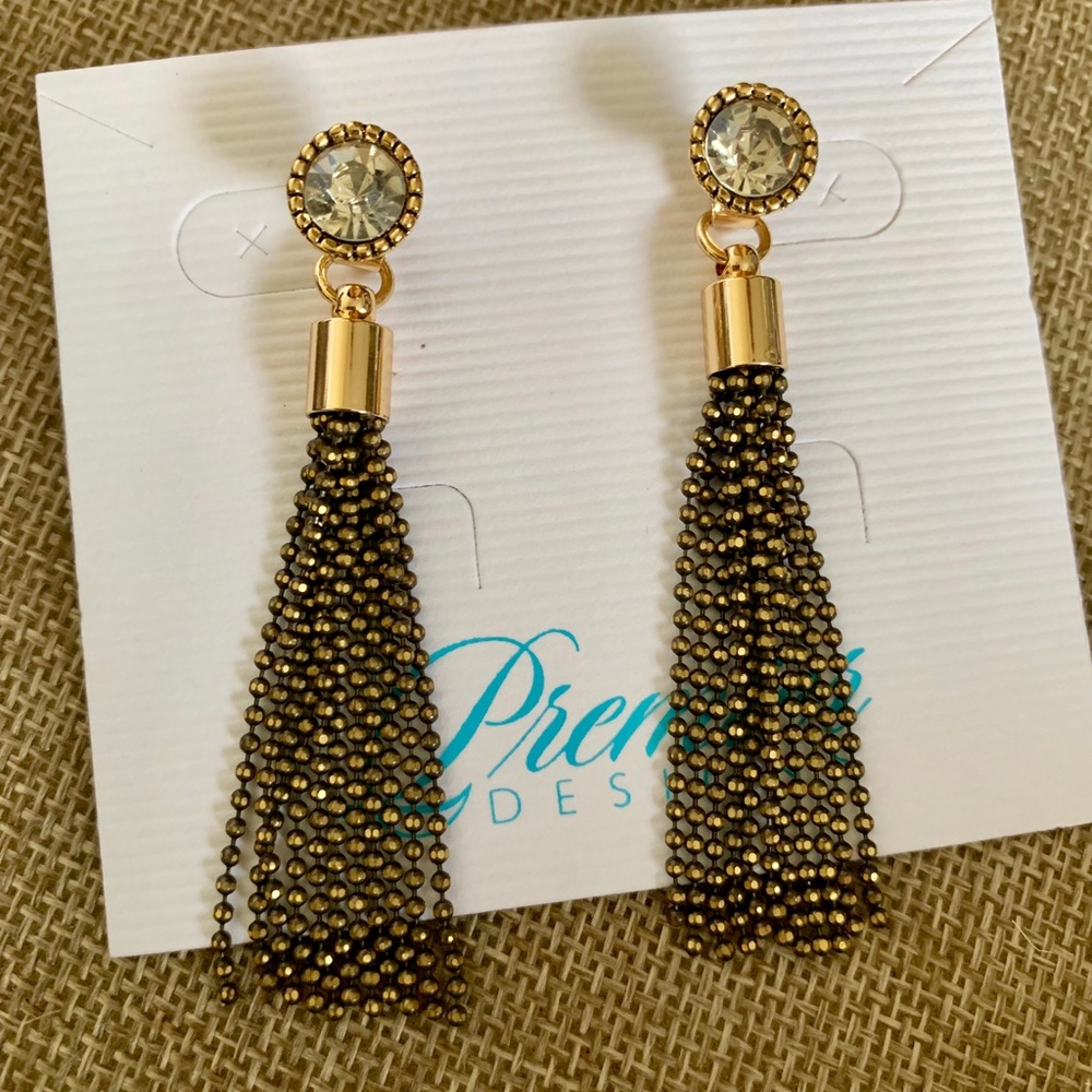 Premier Designs Glow drop or stud earrings